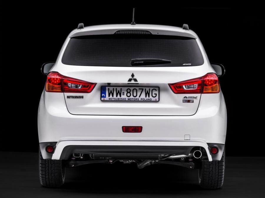  Mitsubishi ASX RalliArt 2014 года  (фото 17 из 21)